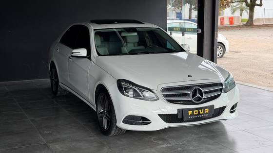 MERCEDES-BENZ E 400 3.0 V6 AVANTGARDE BITURBO GASOLINA 4P AUTOMÁTICO MERCEDES-BENZ E 400 3.0 V6 AVANTGARDE BITURBO GASOLINA 4P AUTOMÁTICO